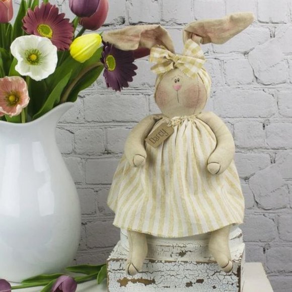 BEAUTIFUL DARCY THE BUNNY - Picture 1 of 1